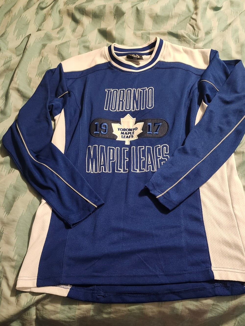 Official NHL Toronto Maple 1917 long-sleeve  Crewneck Men's Size Small